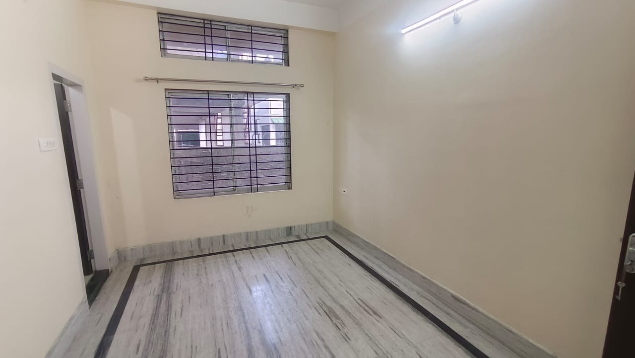 Unfurnished 2bhk in Punjabari for Rent
